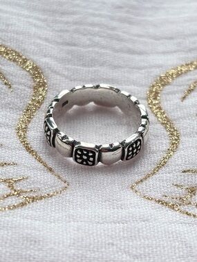 Sterling Silver Patterned Heart & Flower Band Ring Size 9